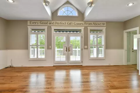 Living - 1425 E Lark St, Ozark, MO 65721 photo 8 of 19