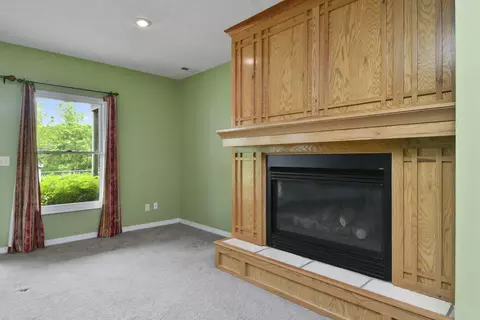 Living - 1425 E Lark St, Ozark, MO 65721 photo 17 of 19