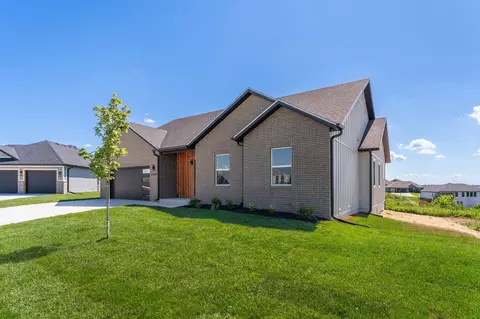 2220 W Braxton Ct, Ozark, MO 65721 photo 3