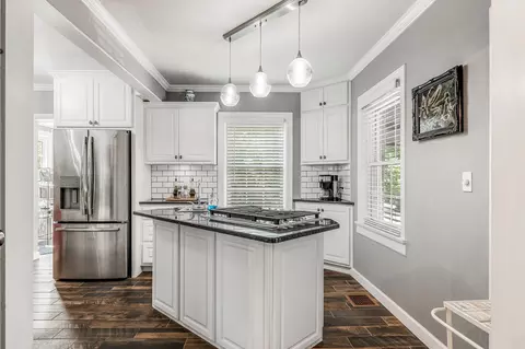 626 E Kingsbury St, Springfield, MO 65807 photo 8