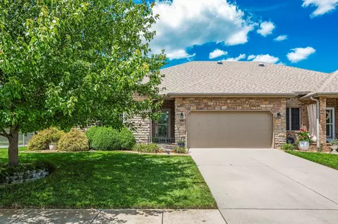 2419 W Deerbrooke Trl, Ozark, MO 65721 photo 2