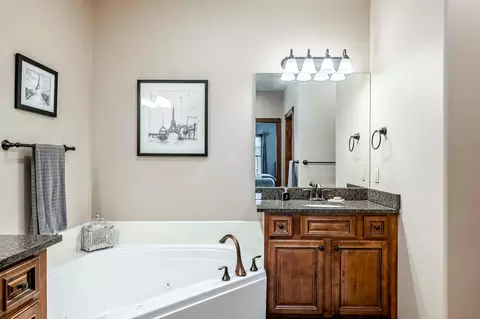 2419 W Deerbrooke Trl, Ozark, MO 65721 photo 21