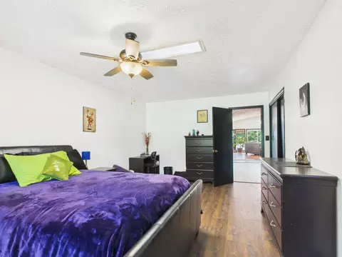 Bedroom - 44469 State Hwy Am, Cabool, MO 65689 photo 4 of 6