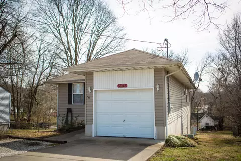602 E Robertson, Ozark, MO 65721 photo 15