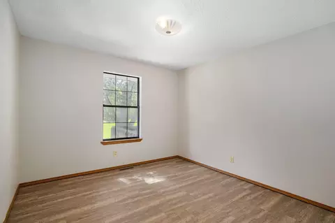 904 N 41st St, Nixa, MO 65714 photo 9