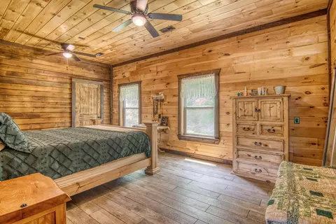 Bedroom - 32103 State Highway 413, Galena, MO 65656 photo 1 of 7