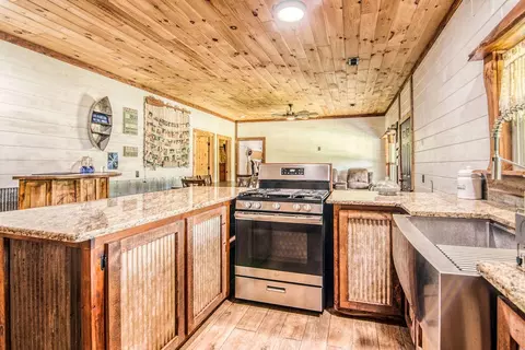 Kitchen - 32103 State Highway 413, Galena, MO 65656 photo 3 of 3