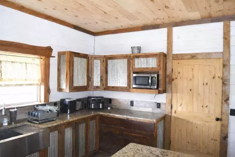 Kitchen - 32103 State Highway 413, Galena, MO 65656 photo 2 of 3