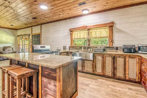 Kitchen - 32103 State Highway 413, Galena, MO 65656 photo 1 of 3