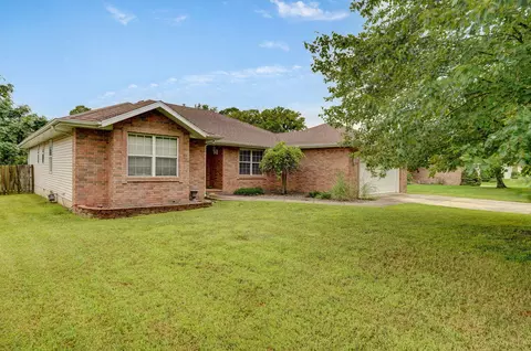 431 S Yellowwood Dr, Springfield, MO 65809 photo 4
