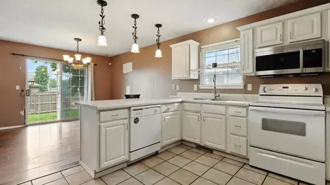 205 W Hunter Dr, Nixa, MO 65714 photo 9