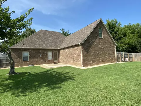 2114 E Finch St, Ozark, MO 65721 photo 32