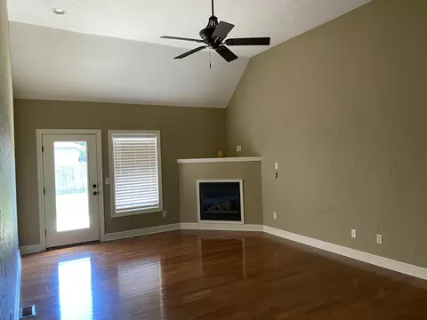 2114 E Finch St, Ozark, MO 65721 photo 24
