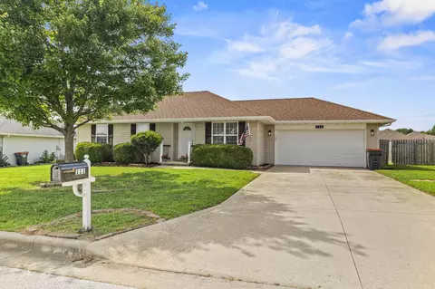 111 Spruce Ave, Clever, MO 65631 photo 2