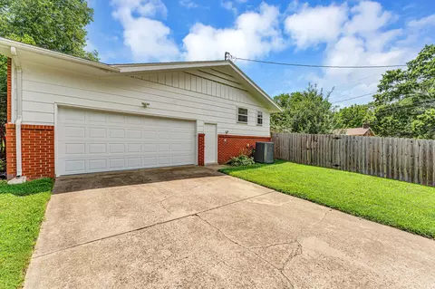 2501 S Barcliff Ave, Springfield, MO 65804 photo 25