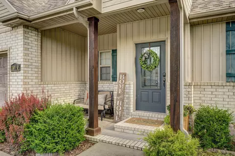 1010 E Cobblestone Dr, Ozark, MO 65721 photo 4