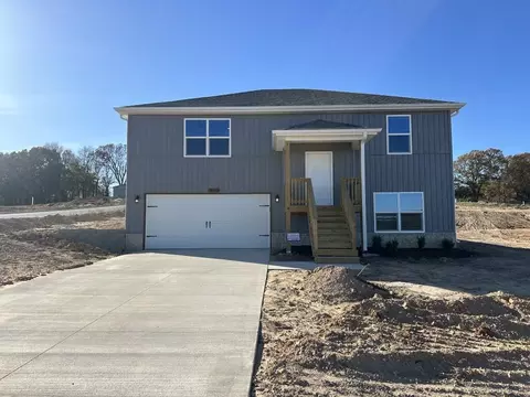 815 Shorthorn Ln, Marshfield, MO 65706