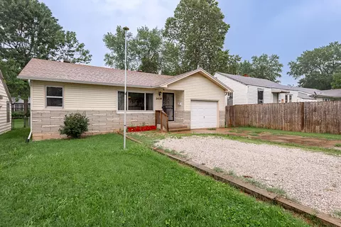 1439 E Mcgee St, Springfield, MO 65804