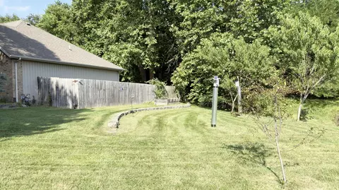 5604 N Seacrest Dr, Ozark, MO 65721 photo 29