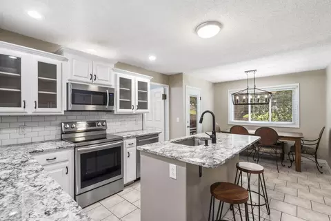5455 S Fort Ave, Springfield, MO 65810 photo 9