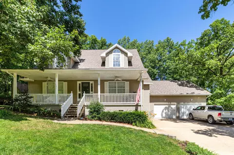 155 Mockingbird Ct, Ridgedale, MO 65739