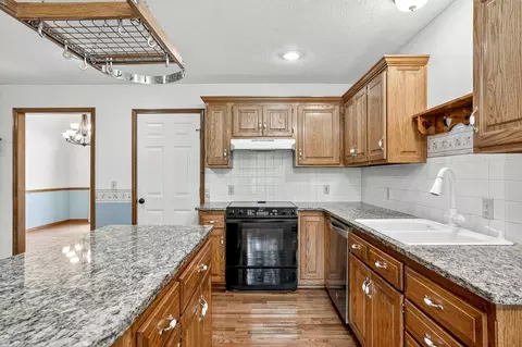 1278 W Vancouver St, Springfield, MO 65803 photo 10