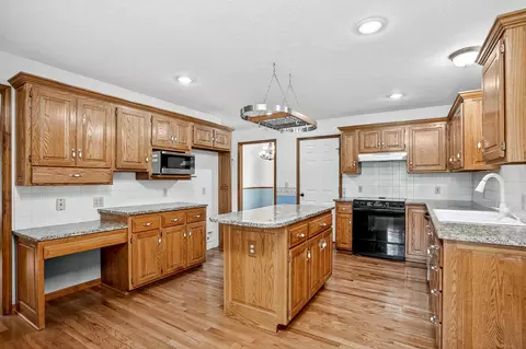 1278 W Vancouver St, Springfield, MO 65803 photo 9