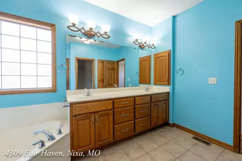 4309 Fair Haven Dr, Nixa, MO 65714 photo 38