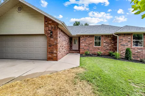 808 N 13th St, Ozark, MO 65721 photo 6