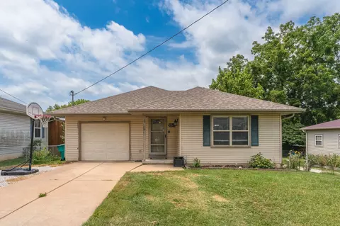 2241 N Lexington Ave, Springfield, MO 65803 photo 1