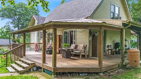 415 Farrell St, West Plains, MO 65775