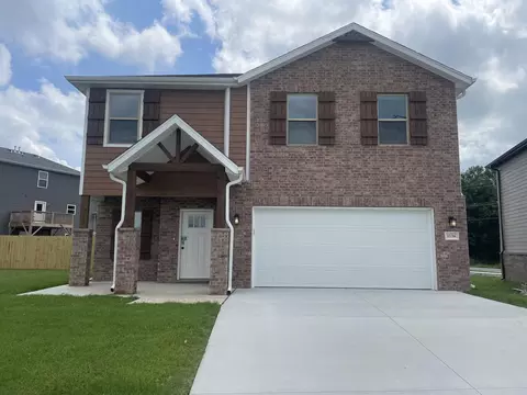 1136 E Abercorn St, Republic, MO 65738