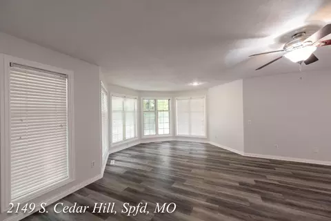 Living - 2149 S Cedar Hill Ave, Springfield, MO 65809 photo 6 of 11