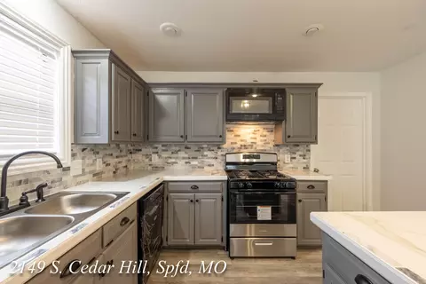 Kitchen - 2149 S Cedar Hill Ave, Springfield, MO 65809 photo 6 of 6