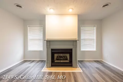 Living - 2149 S Cedar Hill Ave, Springfield, MO 65809 photo 2 of 11