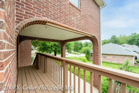 Exterior - 2149 S Cedar Hill Ave, Springfield, MO 65809 photo 10 of 13