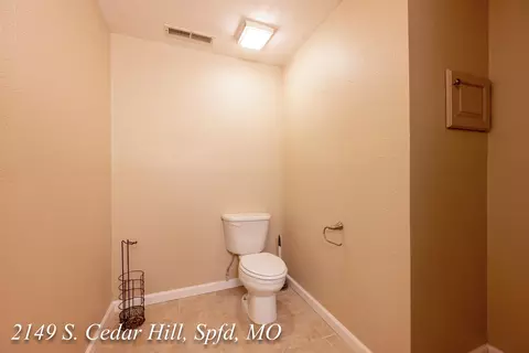 Bath - 2149 S Cedar Hill Ave, Springfield, MO 65809 photo 12 of 13