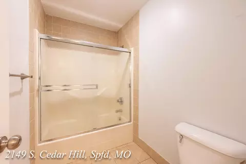 Bath - 2149 S Cedar Hill Ave, Springfield, MO 65809 photo 2 of 13