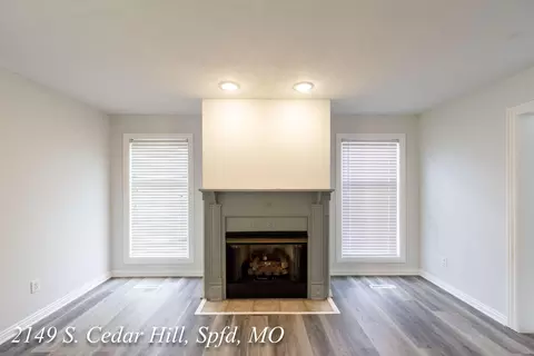 Living - 2149 S Cedar Hill Ave, Springfield, MO 65809 photo 7 of 11