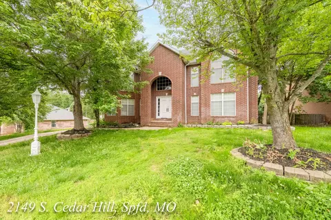 Exterior - 2149 S Cedar Hill Ave, Springfield, MO 65809 photo 2 of 13