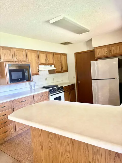 813 E 16th St, Mountain Grove, MO 65711 photo 12