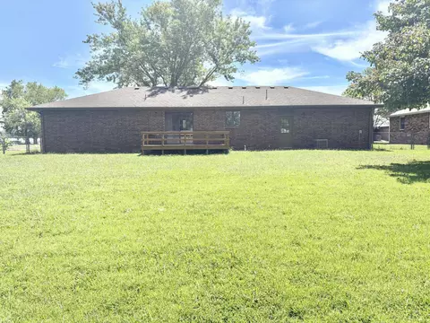 813 E 16th St, Mountain Grove, MO 65711 photo 31