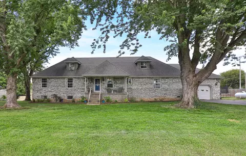 305 Hughes Rd, Willard, MO 65781