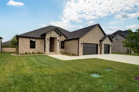 1698 N Marlowe Ave, Springfield, MO 65802 photo 2