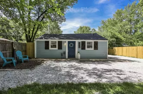 1506 E Lindberg St, Springfield, MO 65804