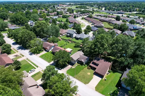 1424 W Lasalle St, Springfield, MO 65807 photo 43