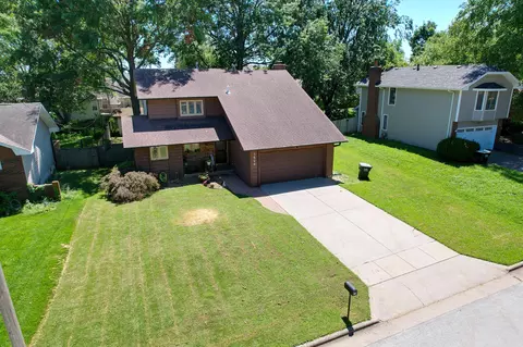 1424 W Lasalle St, Springfield, MO 65807 photo 4
