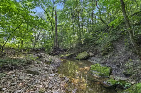 000 N Farm Road 99, Willard, MO 65781