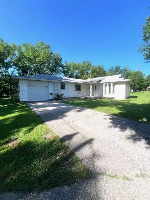 24120 E 2120 Rd, Fair Play, MO 65649