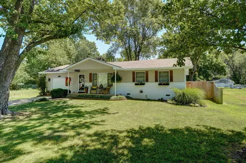 2420 N Rural Ave, Springfield, MO 65803